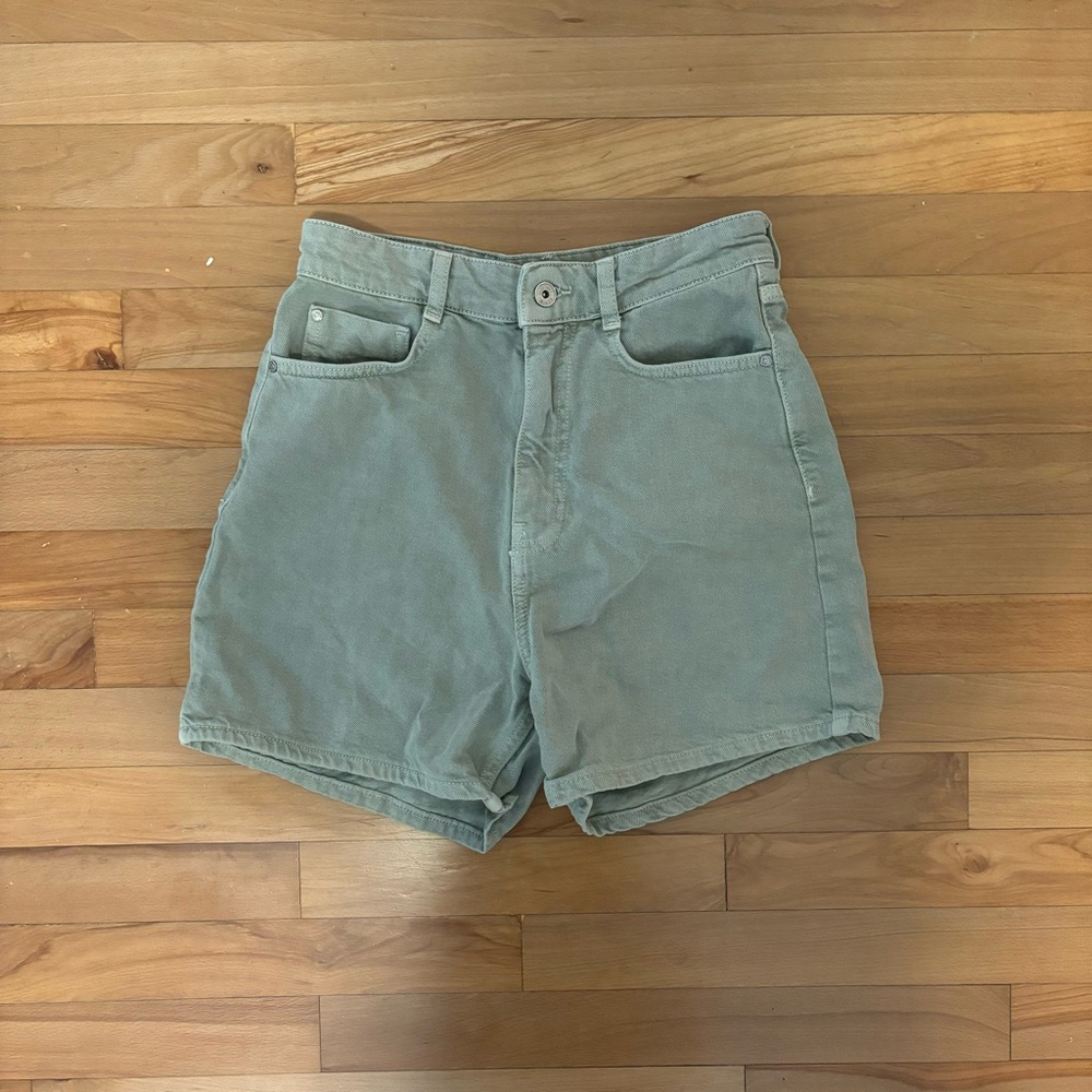 Zara | High-Rise Mid-Length Shorts